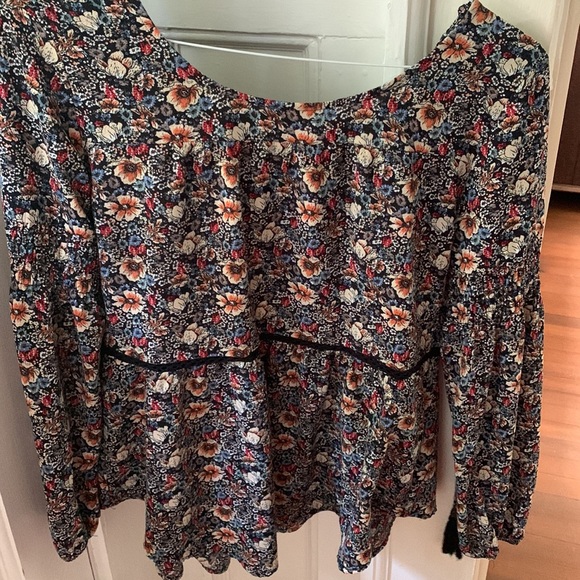 knox rose long sleeve shirt. NEVER BEEN WORN!! - Picture 4 of 5